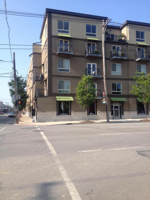 830 Main St - Photo 1