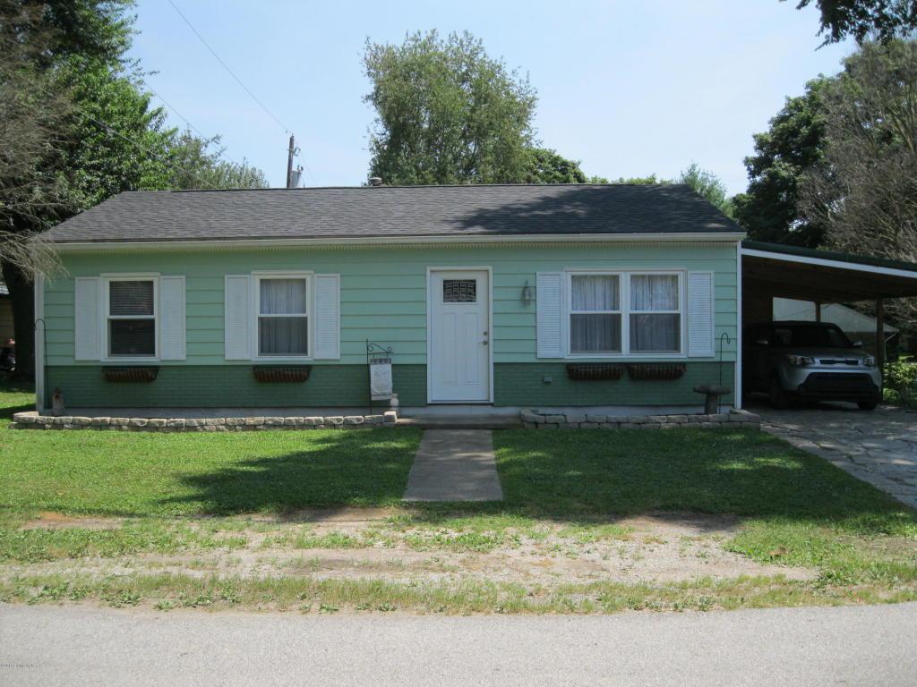 207 Carroll Ave - Photo 1