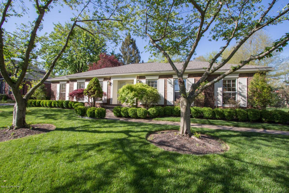 524 Nottingham Pkwy - Photo 1