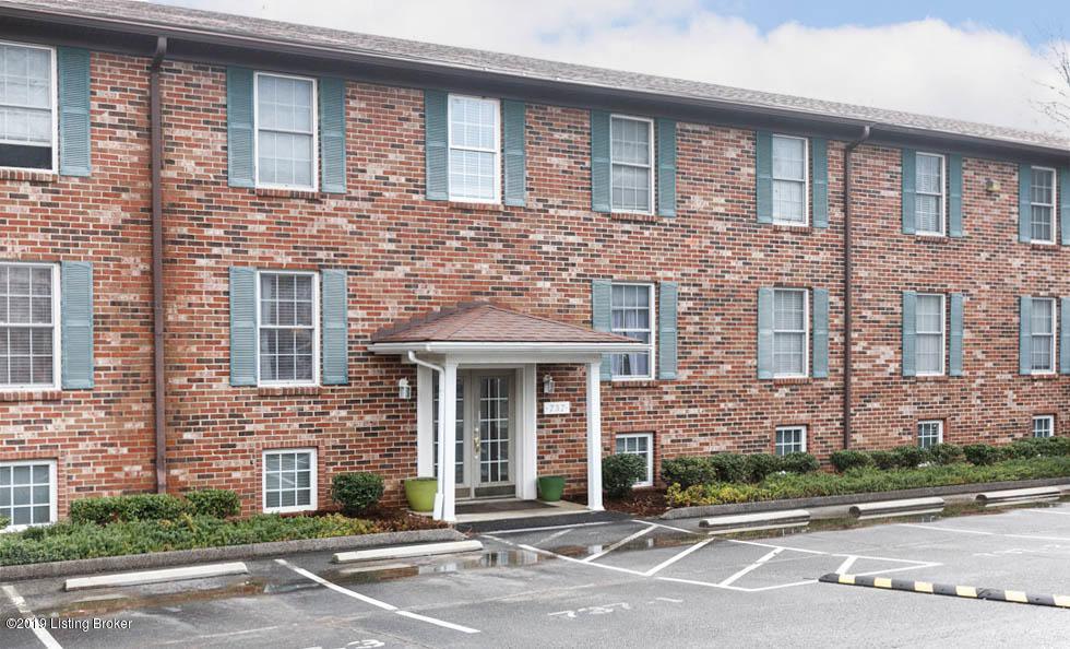 737 Hite Ave - Photo 1
