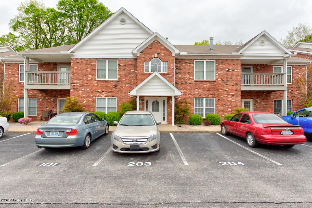 1103 Powerhouse Ln - Photo 1