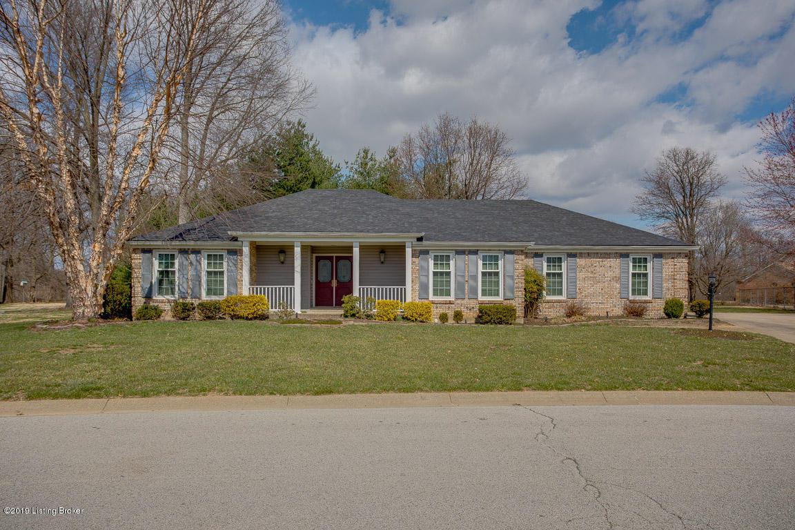 606 Erin Dr - Photo 1