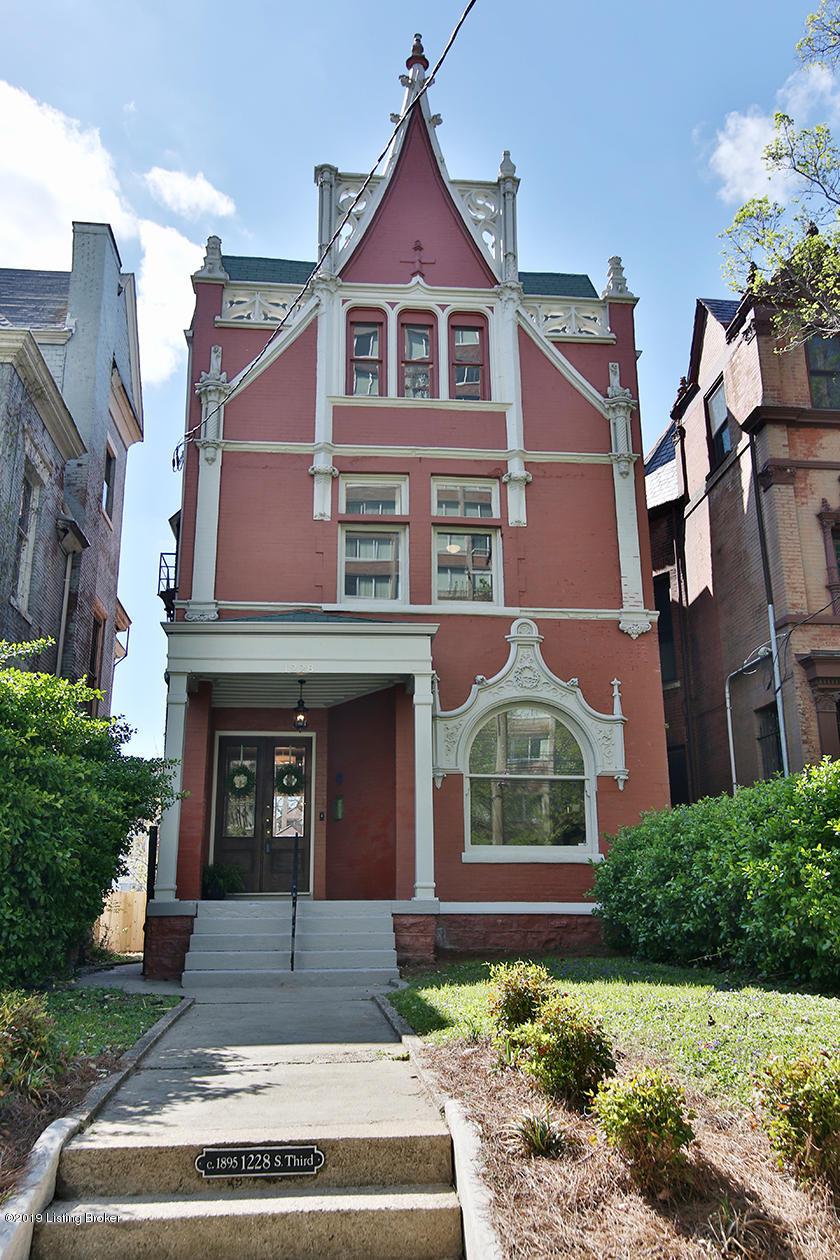 1228 3rd St - Photo 1