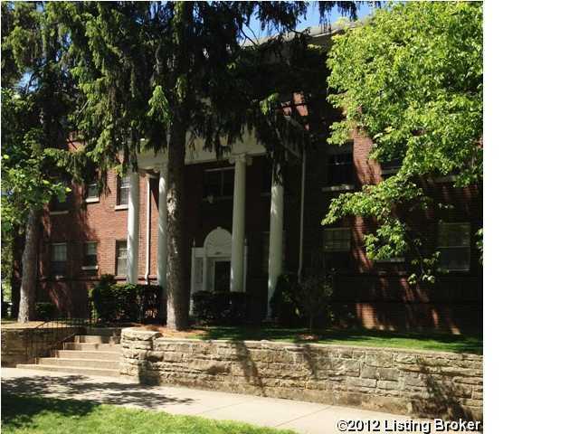 2201 Cherokee Pkwy - Photo 1