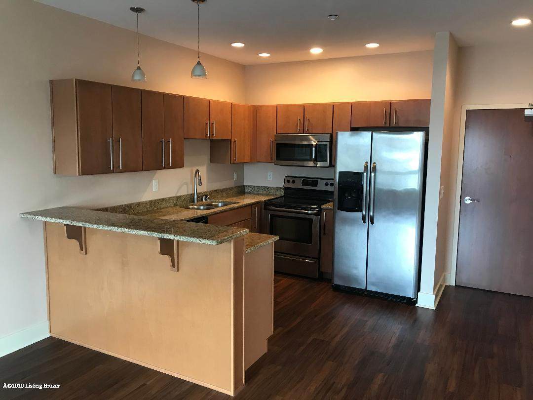 110 Campbell St - Photo 1