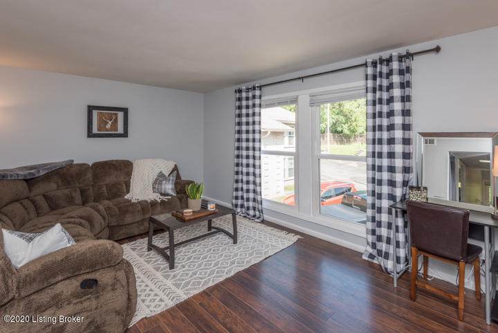 2503 Lindsay Ave - Photo 1