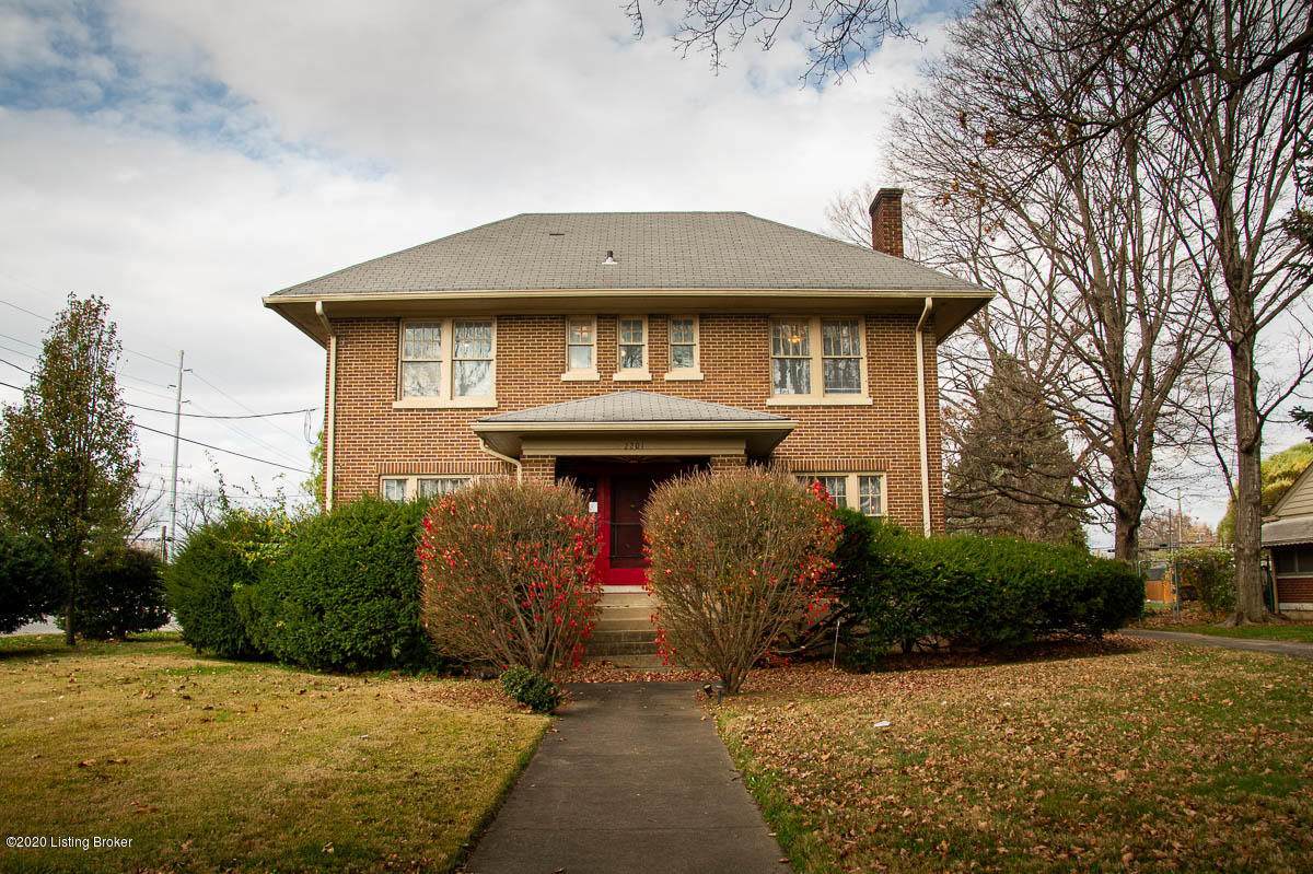 2201 Bashford Manor Ln - Photo 1