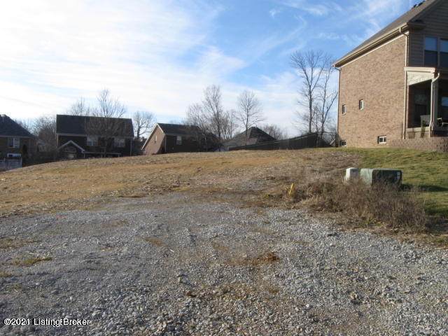 1 Oaks Way - Photo 1
