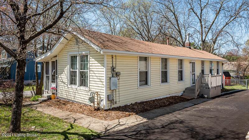 1565 Lincoln Ave - Photo 1