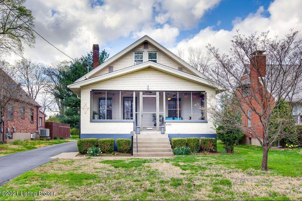 2367 Hawthorne Ave - Photo 1