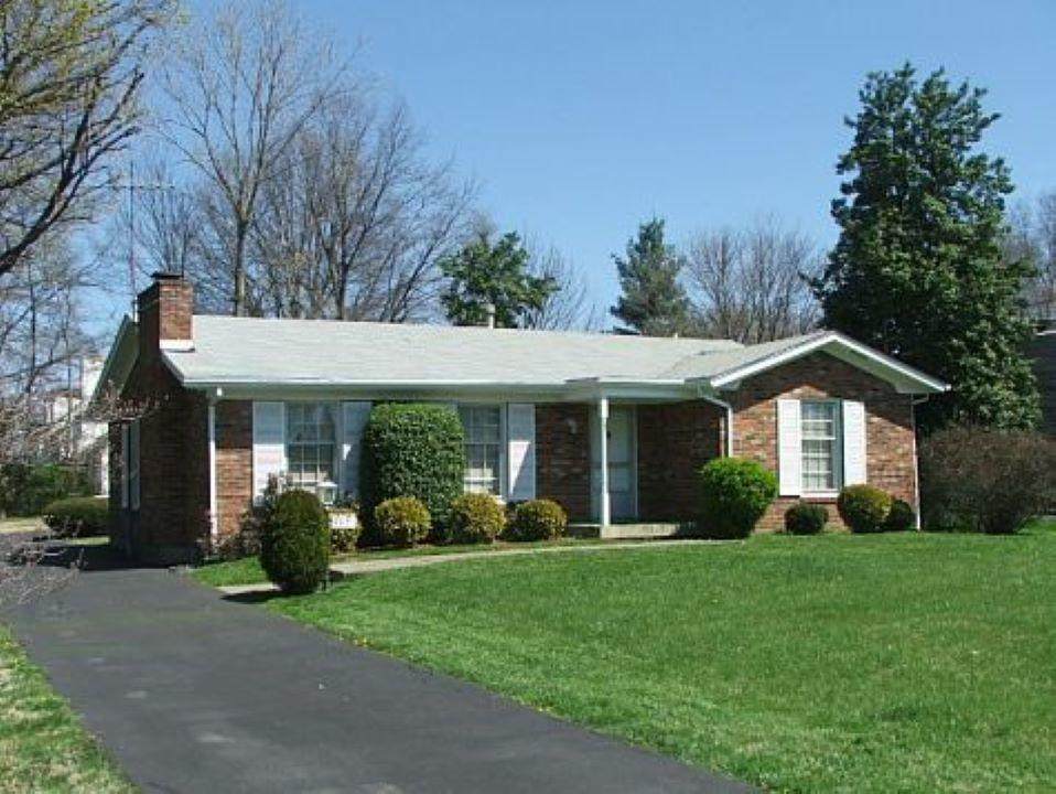 9301 Fernhill Dr - Photo 1