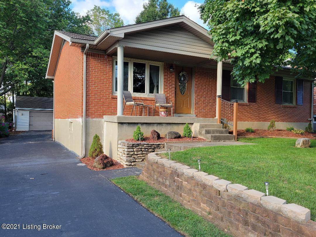 6107 Lynnchester Dr - Photo 1
