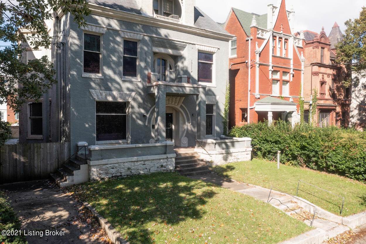 1230 3rd St - Photo 1