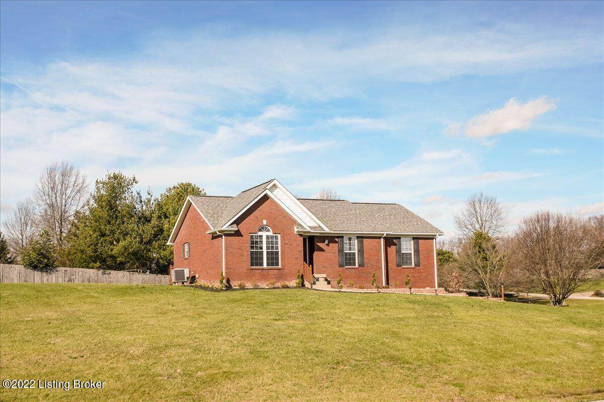 17 Loretta Dr - Photo 1