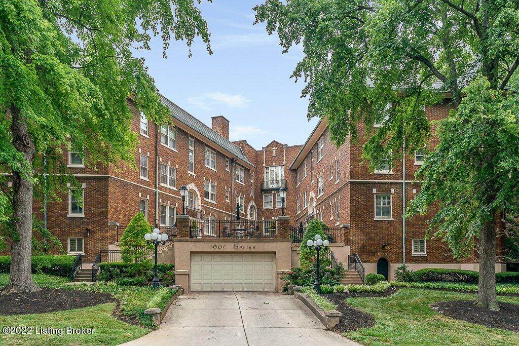 1601 Spring Dr - Photo 1