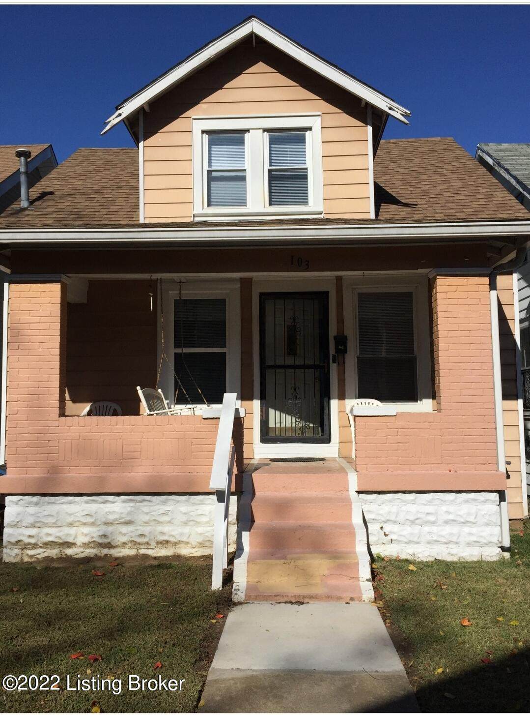 103 Saunders Ct - Photo 1
