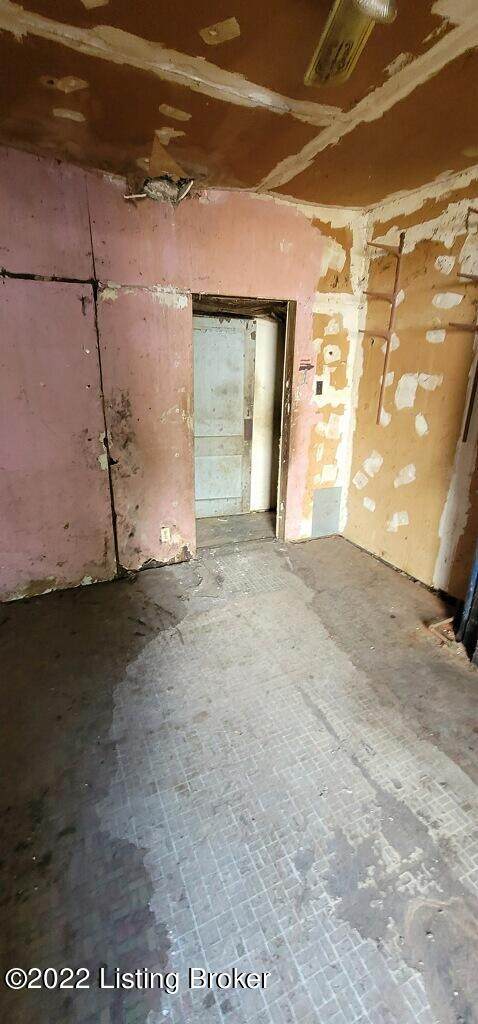 2212 Portland Ave - Photo 1