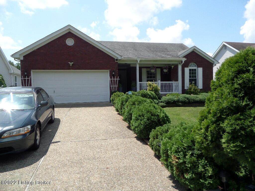 7908 Village Point Dr - Photo 1