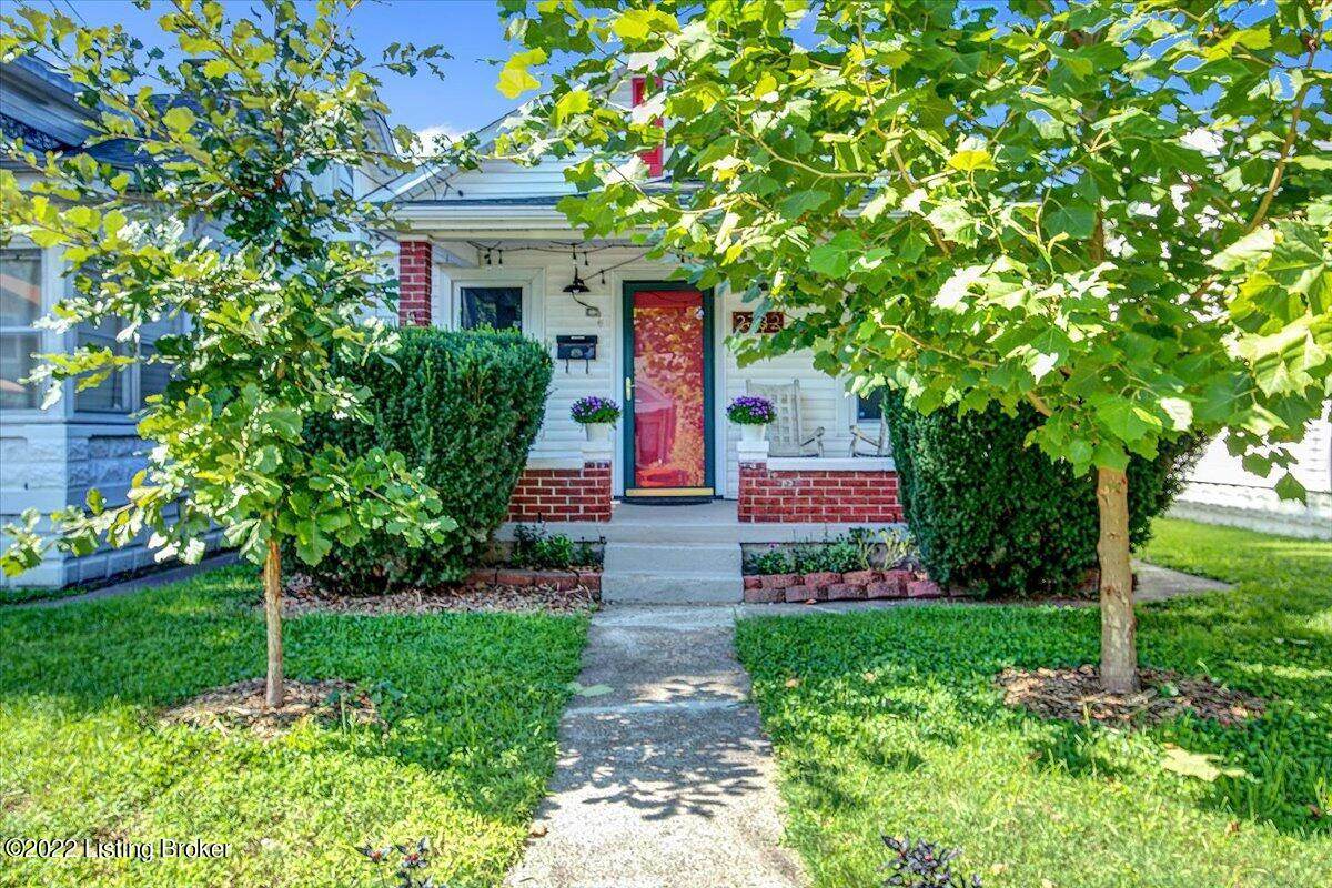 2732 Montana Ave - Photo 1