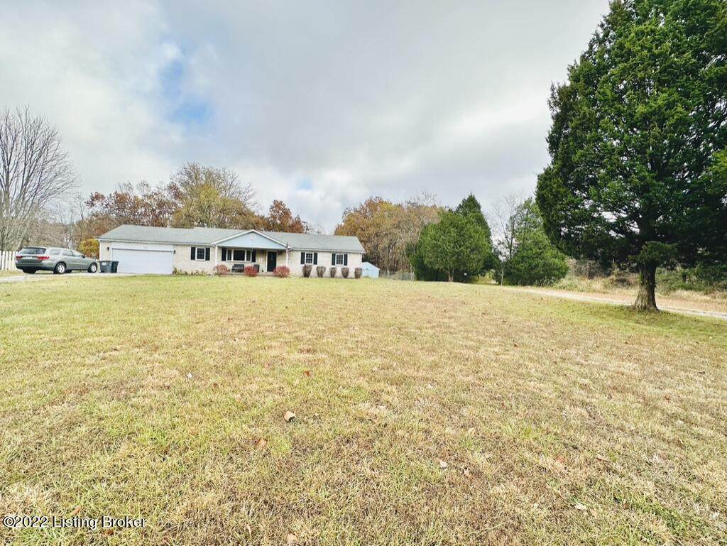 105 Sand Pit Rd - Photo 1