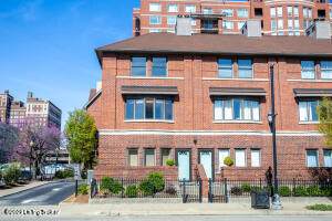 644 2nd St - Photo 1