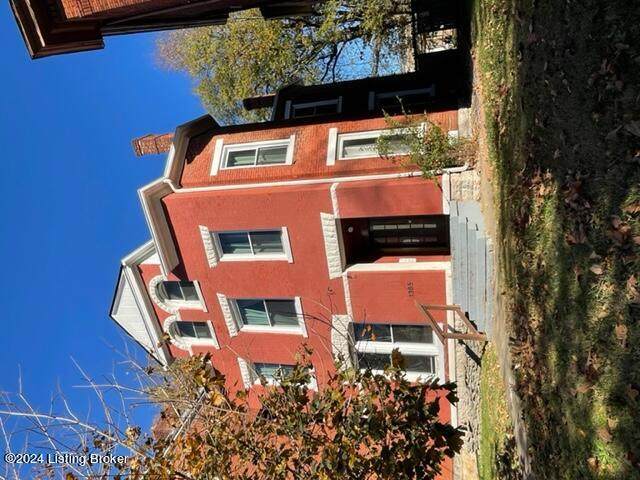 1365 Brook St - Photo 1