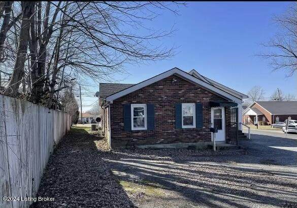982 Bardstown Rd - Photo 1