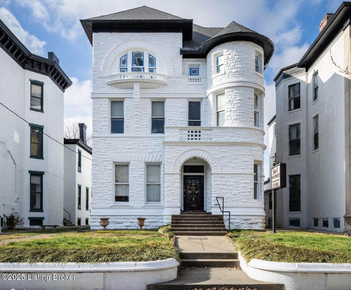 1014 3rd St - Photo 1