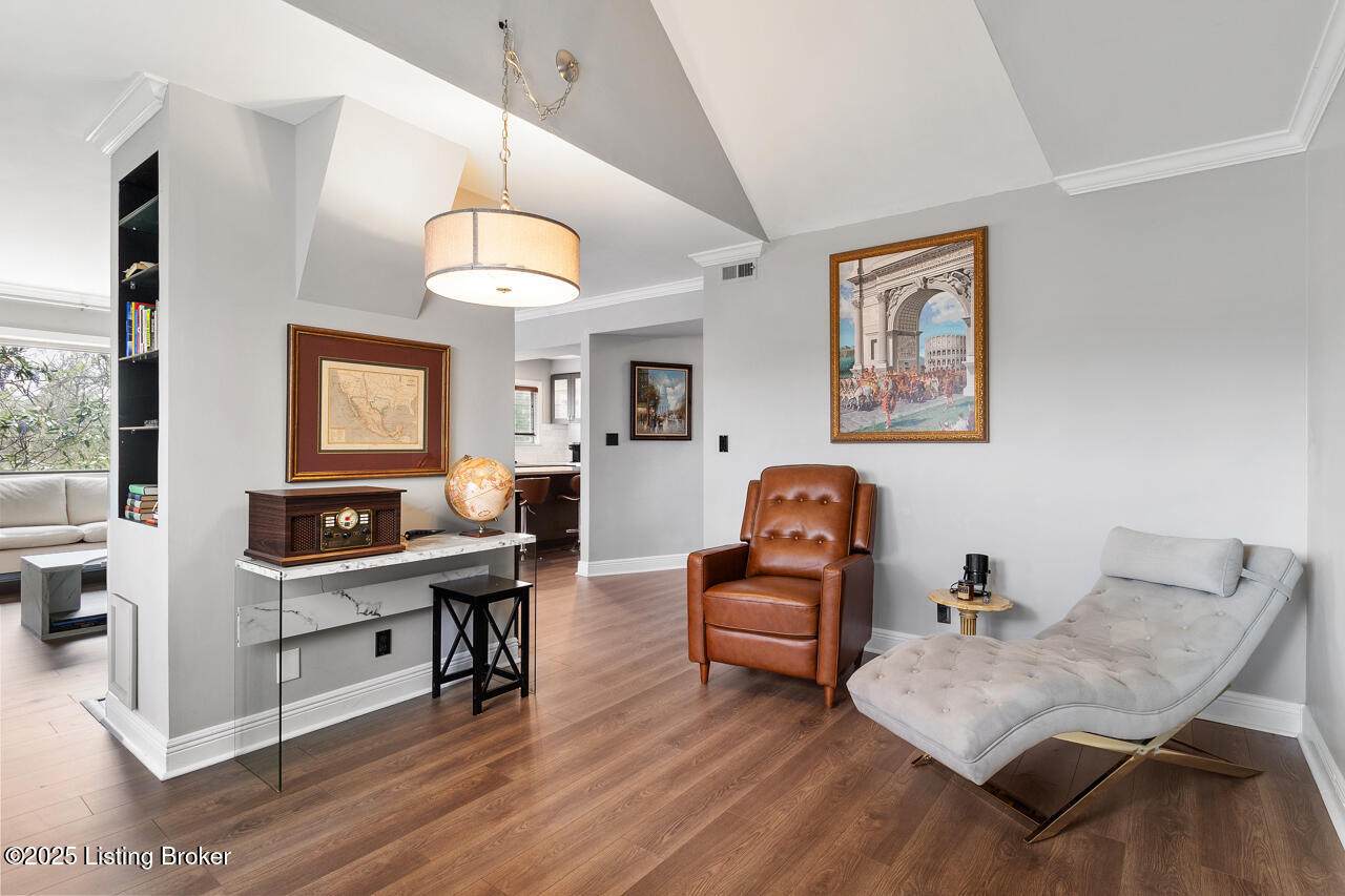 750 Zorn Ave - Photo 1