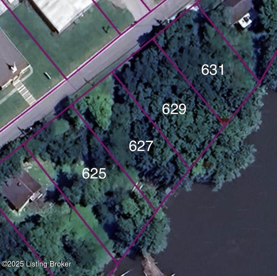 625 Kentucky Ave - Photo 1