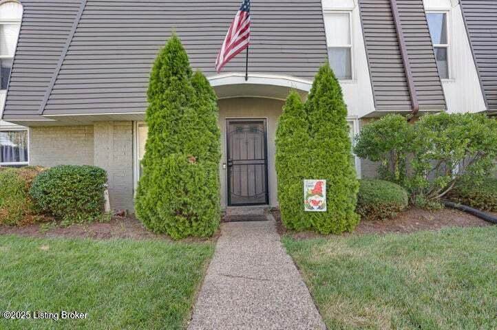 602 La Fontenay Ct - Photo 1