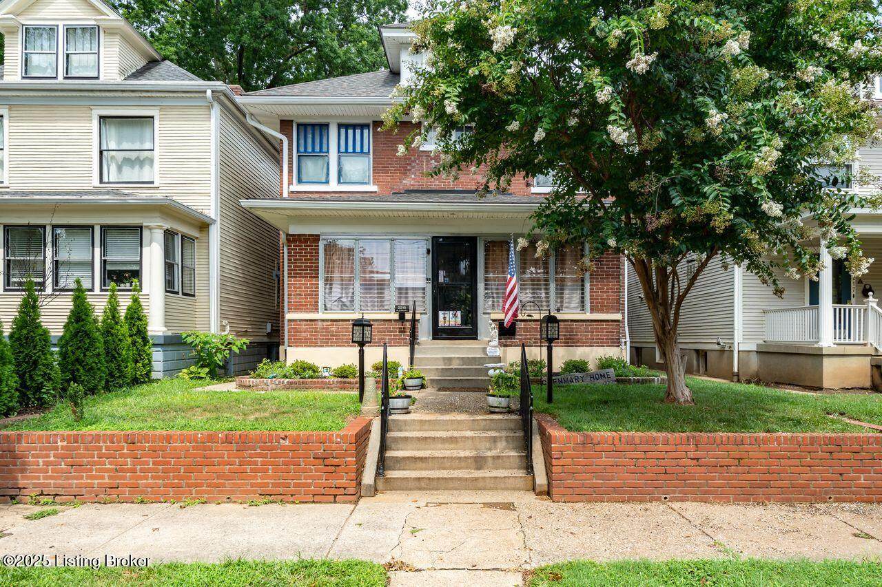 2215 Glenmary Ave - Photo 1