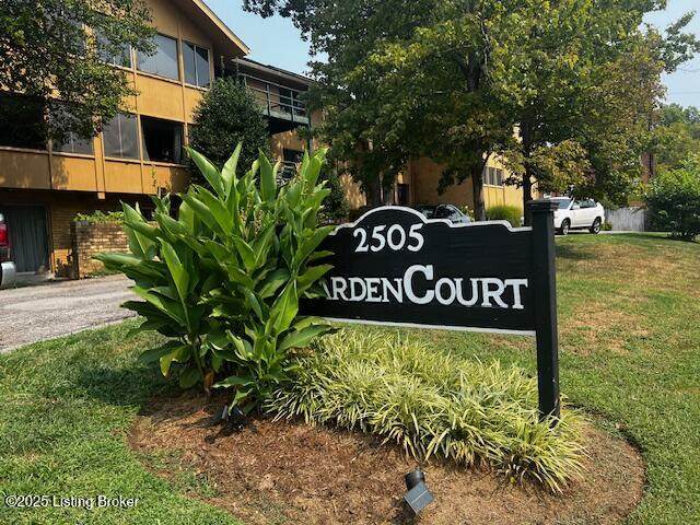 2505 Brownsboro Rd - Photo 1