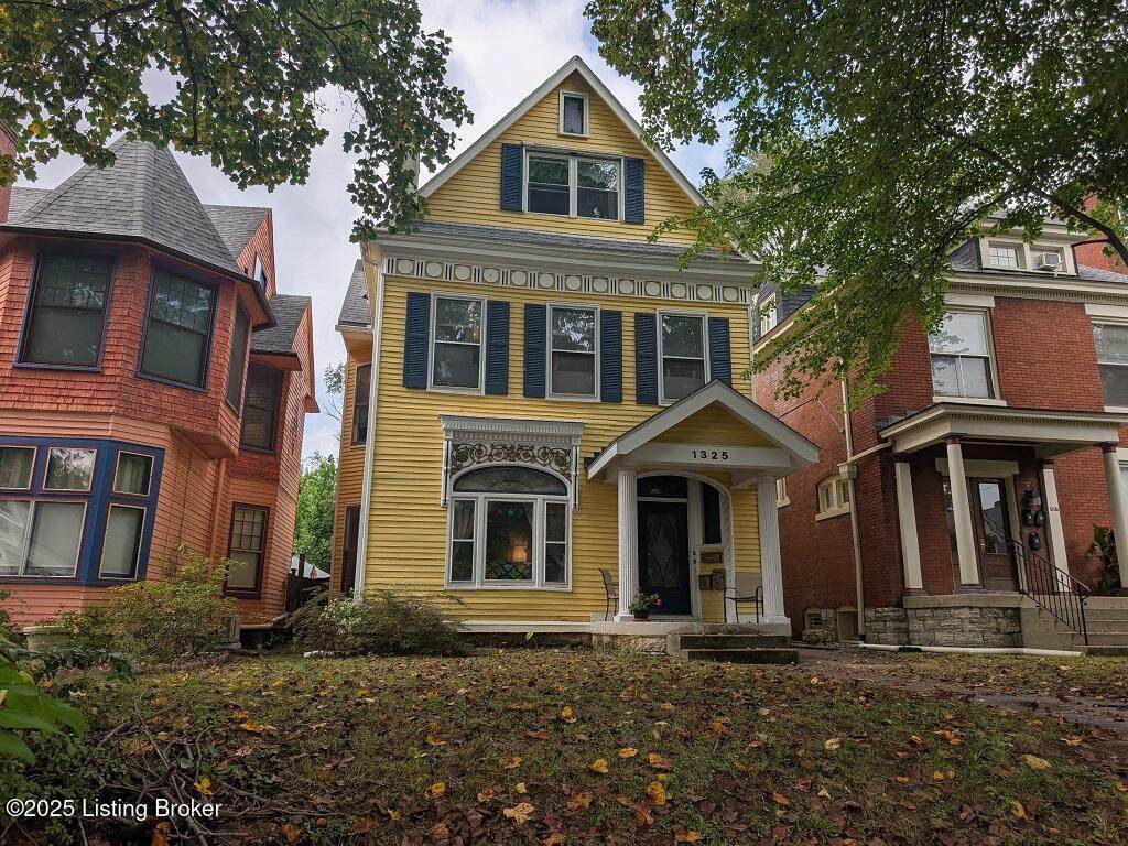 1325 Hepburn Ave - Photo 1