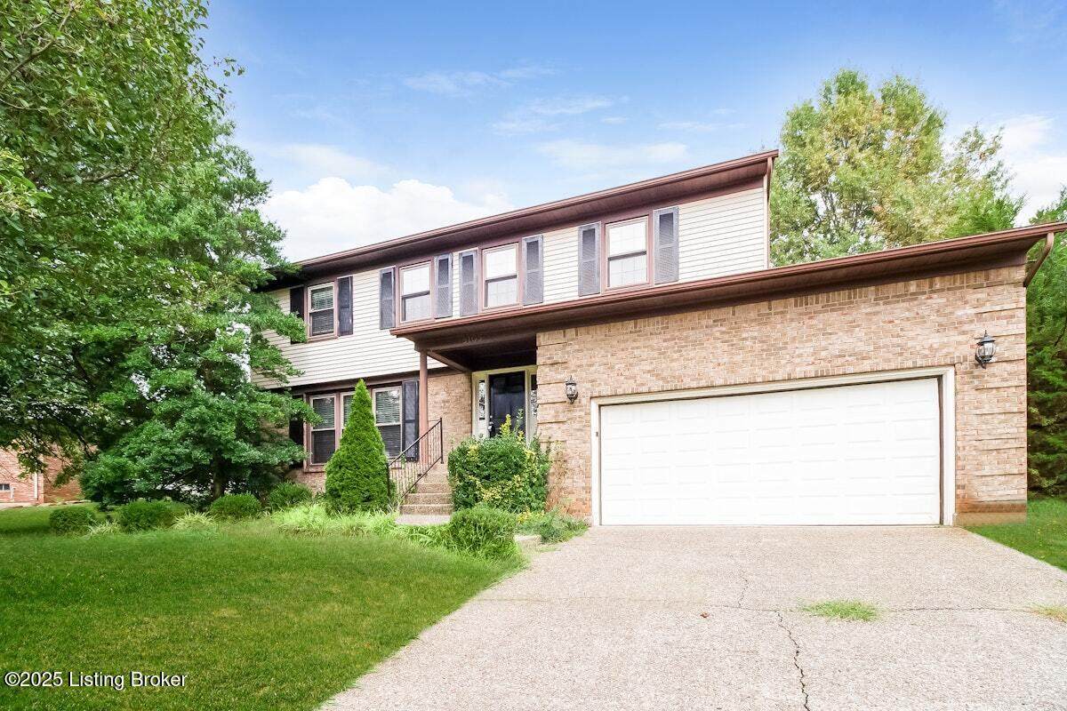 8105 Thornwood Rd - Photo 1