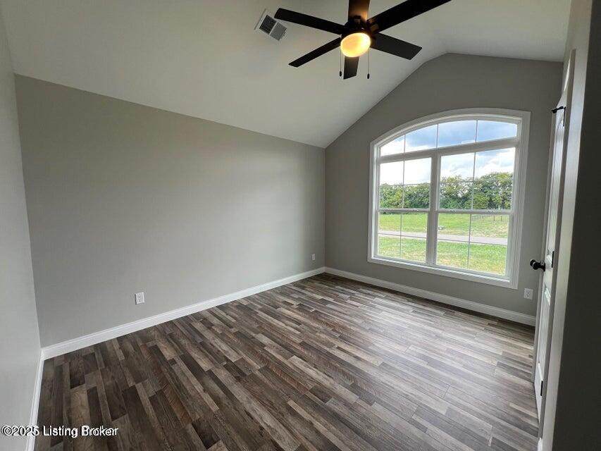 https://bt-photos.global.ssl.fastly.net/louisville/orig_boomver_1_1702069-2.jpg