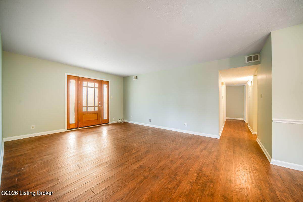 1815 Gardiner Ln - Photo 1