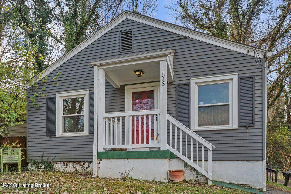 176 Ewing Ave - Photo 1