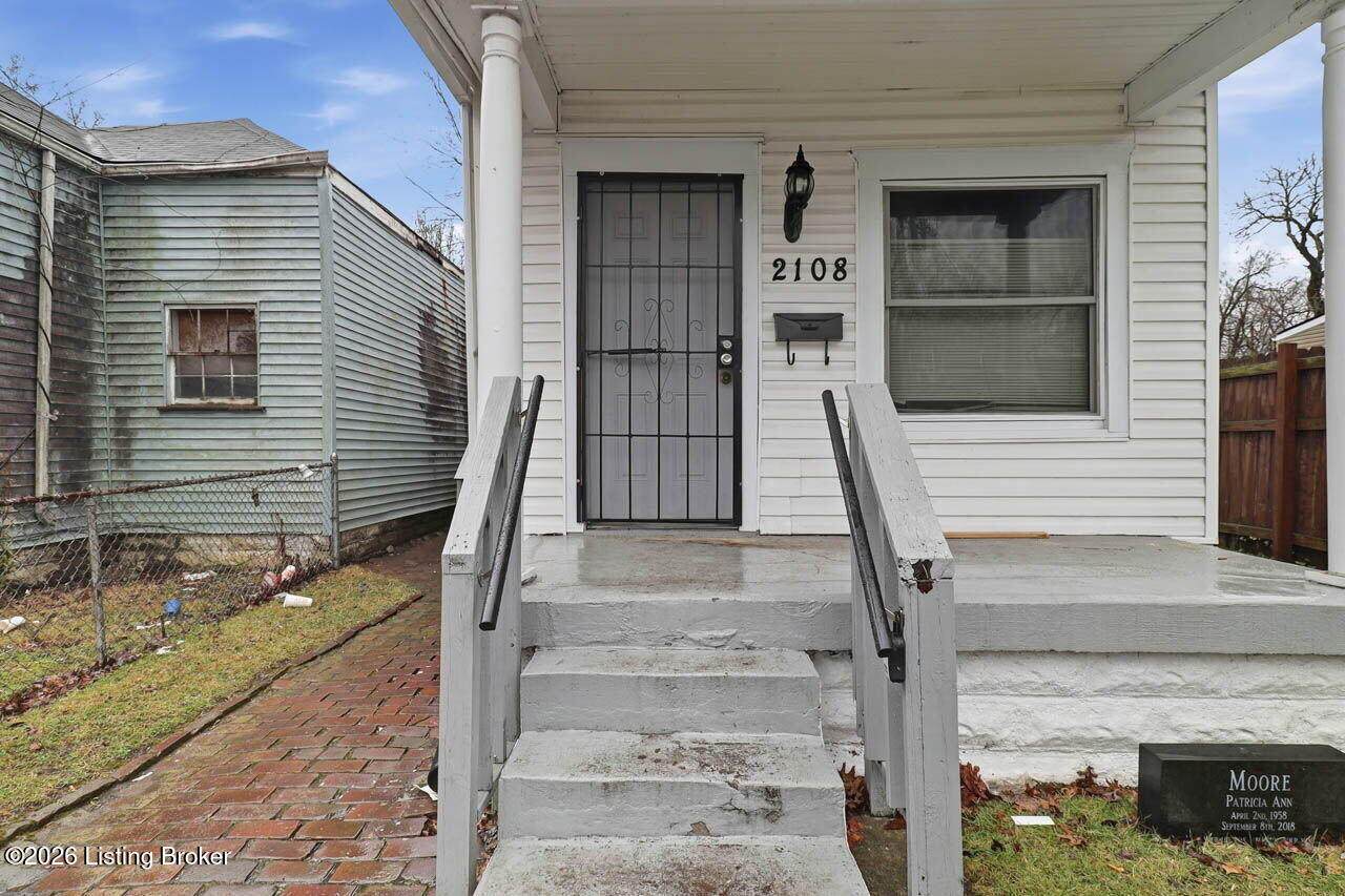 https://bt-photos.global.ssl.fastly.net/louisville/orig_boomver_1_1710650-2.jpg