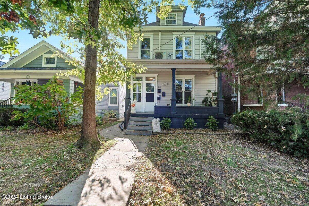 1802 Deerwood Ave - Photo 1