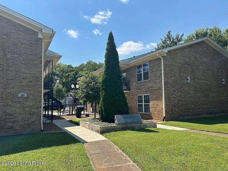 240 Breckenridge Ln - Photo 1