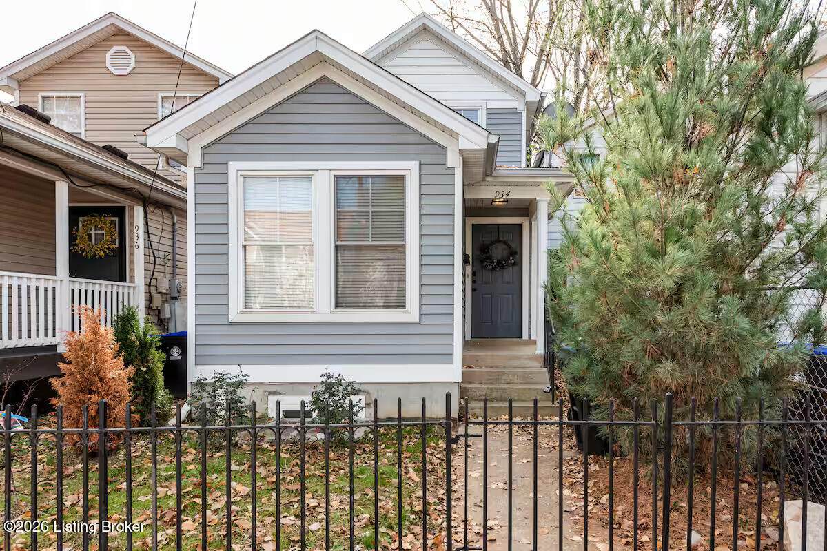 934 Muhammad Ali Blvd - Photo 1