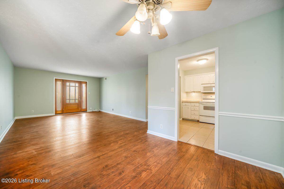 1815 Gardiner Ln - Photo 1