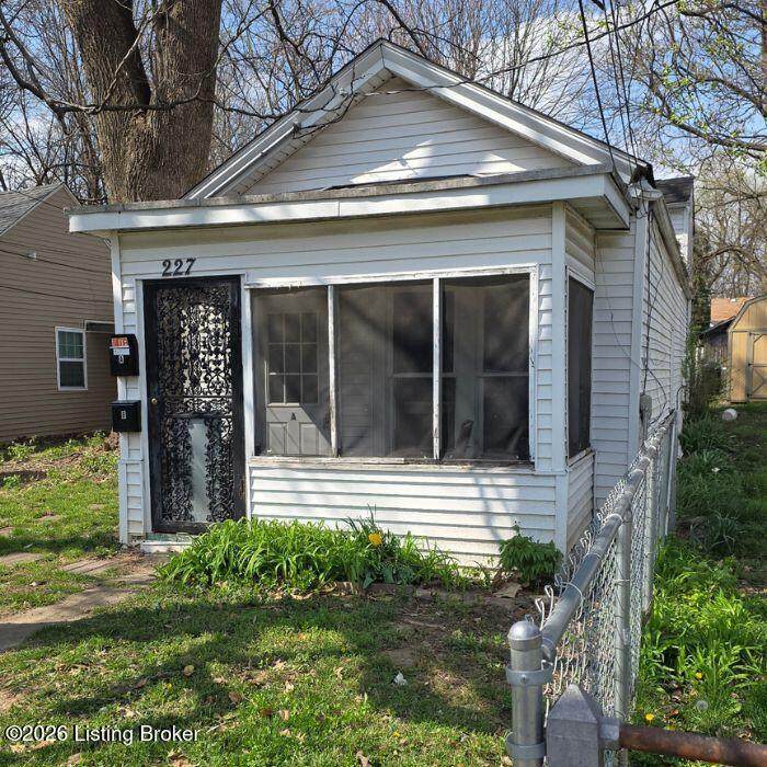 https://bt-photos.global.ssl.fastly.net/louisville/orig_boomver_1_1713600-2.jpg