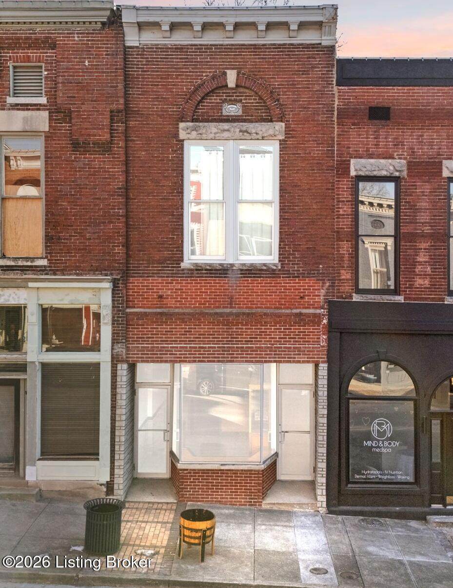 192 Main St - Photo 1