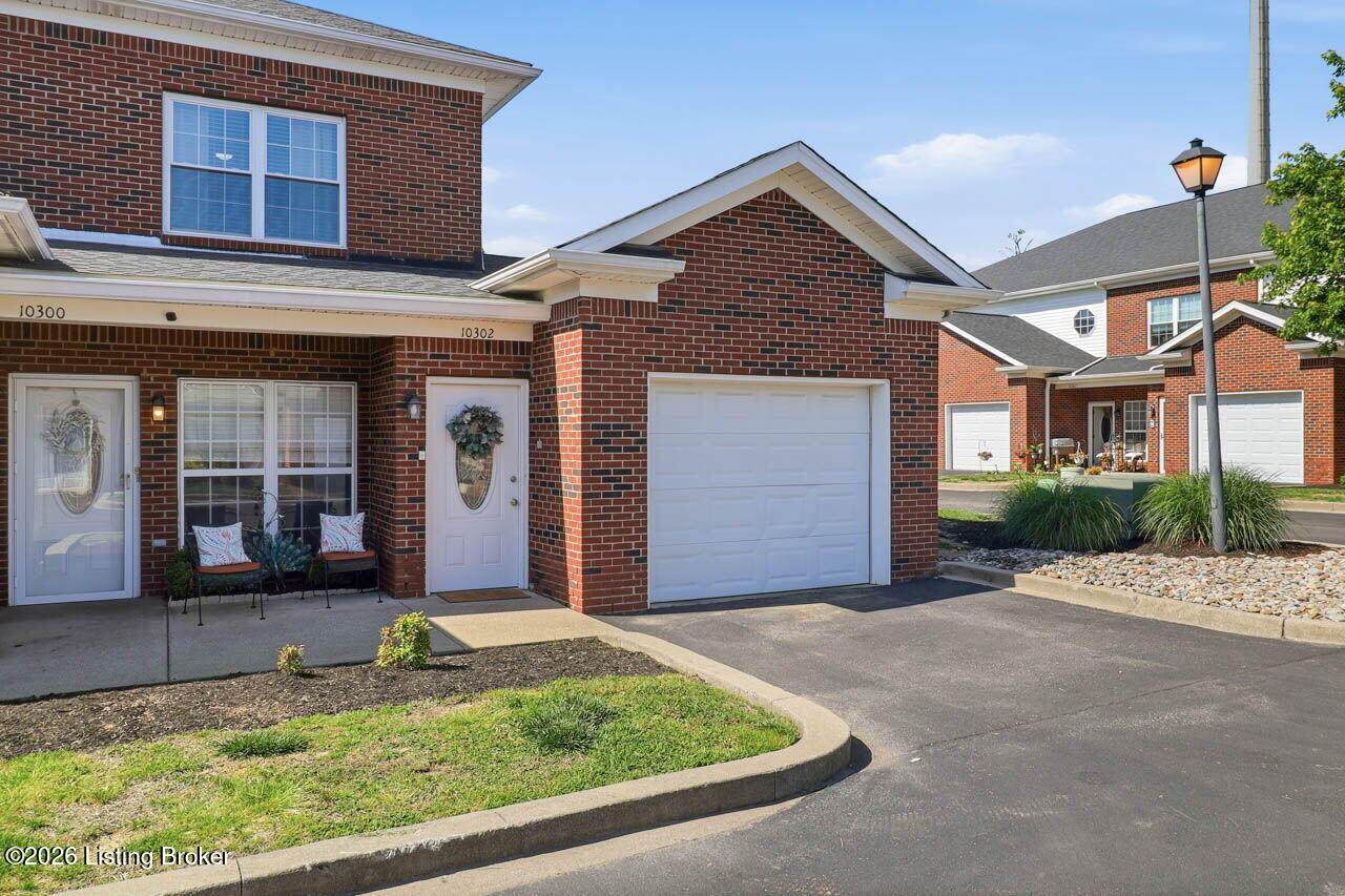 10302 Dorsey Village Dr - Photo 1