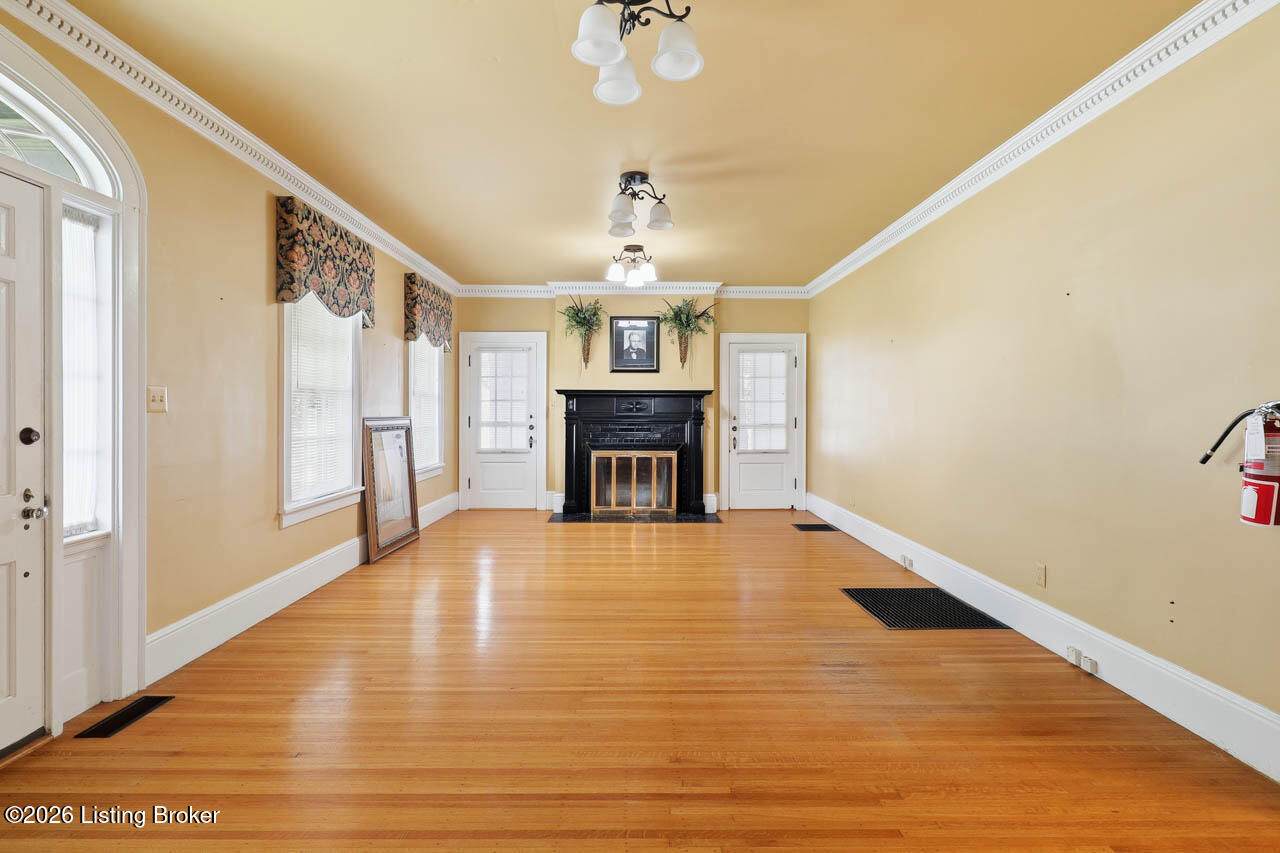 https://bt-photos.global.ssl.fastly.net/louisville/orig_boomver_1_1720301-2.jpg