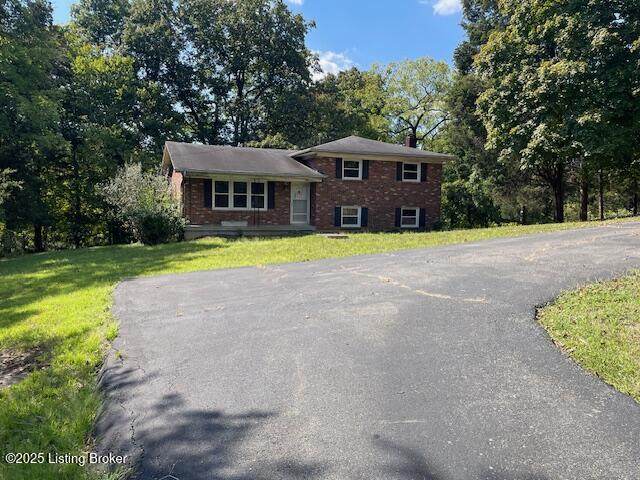 246 Eva-Michele Ln - Photo 1