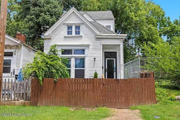 611 Finzer St - Photo 1