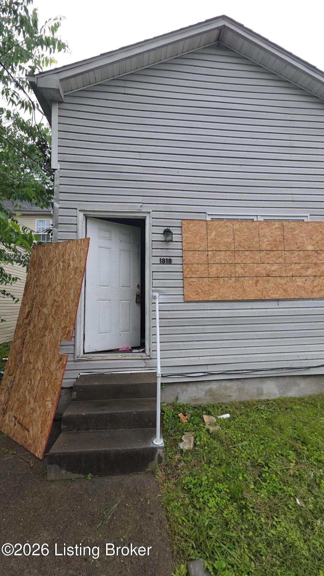 https://bt-photos.global.ssl.fastly.net/louisville/orig_boomver_1_1721369-2.jpg